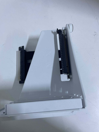 NZXT AB-RH175-W1 Dikey GPU Montaj(OUTLET)
