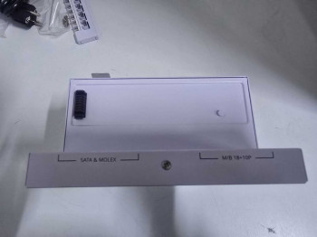 Lian Li Edge.1200 Beyaz 1200W 80+ Gold ATX(OUTLET)