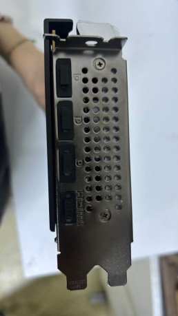 MSI GEFORCE RTX 5060 8G VENTUS 3X OC(OUTLET)