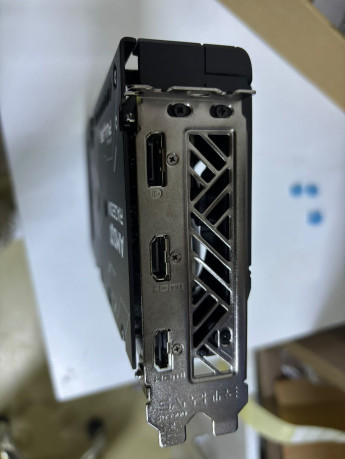 Sapphire Pulse Radeon RX 9060 XT 16GB 1135(OUTLET)
