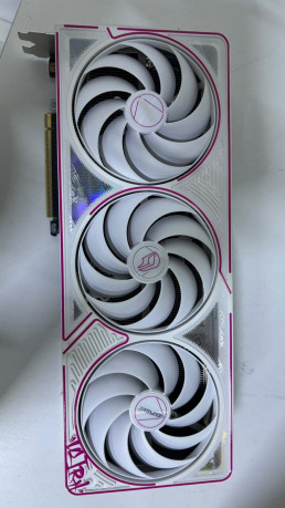 COLORFUL iGame RTX 5080 Ultra 16GB GDDR7 2(OUTLET)