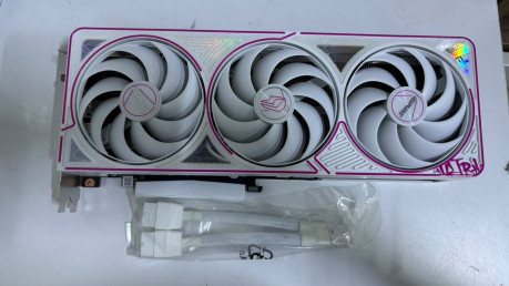 Colorful iGame GeForce RTX 5070 Ultra W OC(OUTLET)
