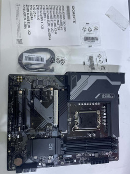 GIGABYTE Z790 D INTEL LGA 1700 DDR4 5333MH(OUTLET)
