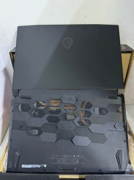 MSI KATANA 17 HX B14WFK216XTR NOTEBOOK(OUTLET)